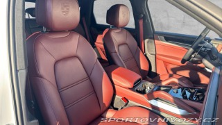 Porsche Cayenne Turbo E-Hybrid 2023