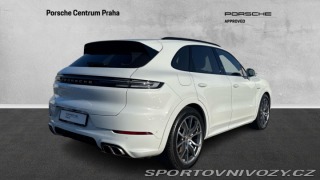 Porsche Cayenne Turbo E-Hybrid 2023