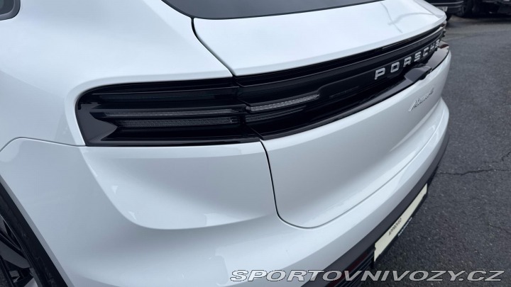 Porsche Macan 4 2026