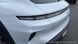 Porsche Taycan Turbo Cross Turismo 2025