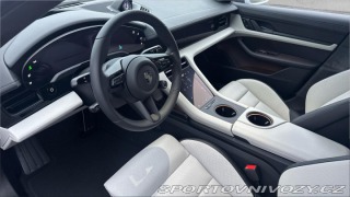 Porsche Taycan Turbo Cross Turismo 2025