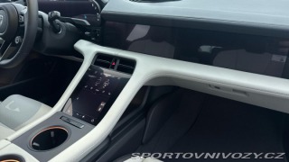 Porsche Taycan Turbo Cross Turismo 2025