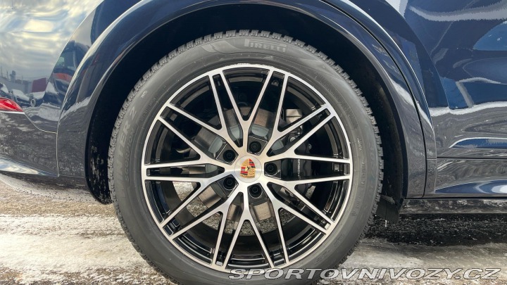 Porsche Cayenne E-Hybrid 2025