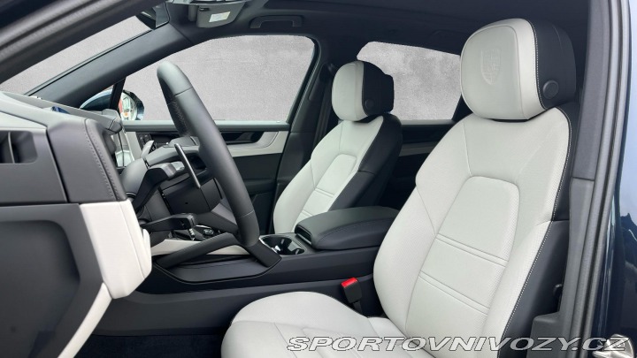 Porsche Cayenne E-Hybrid 2025