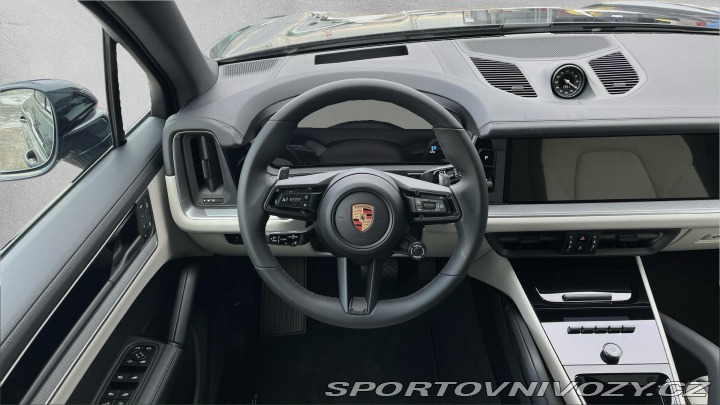 Porsche Cayenne E-Hybrid 2025