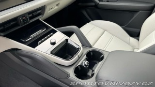 Porsche Cayenne E-Hybrid 2025