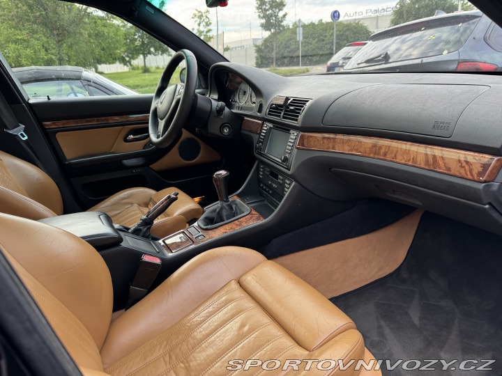 BMW M5  1999