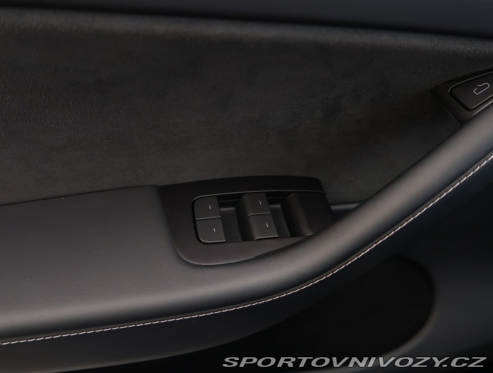 Tesla Model Y Long Range AWD 79kWh 2023