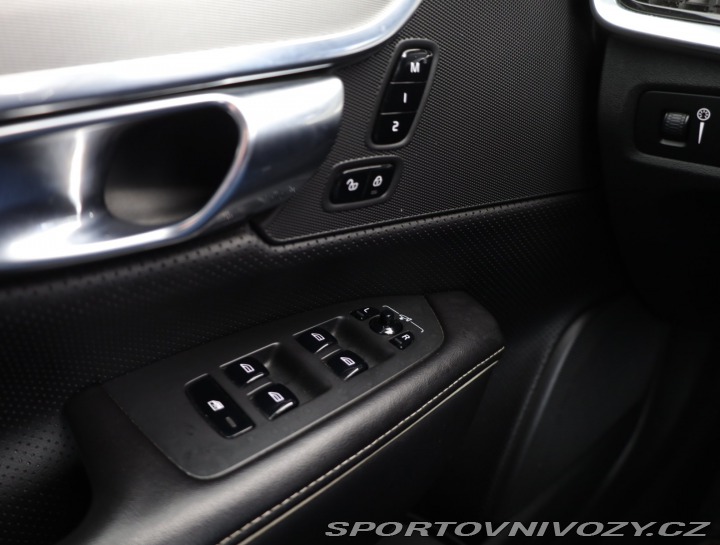 Volvo V90 D5 AWD 2017