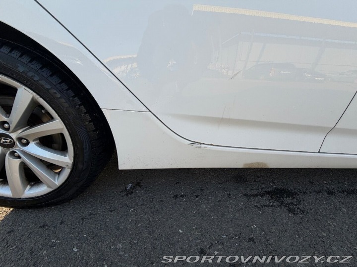 Hyundai Ostatní modely i40 1,7   100kW-220tkm bílá a 2013