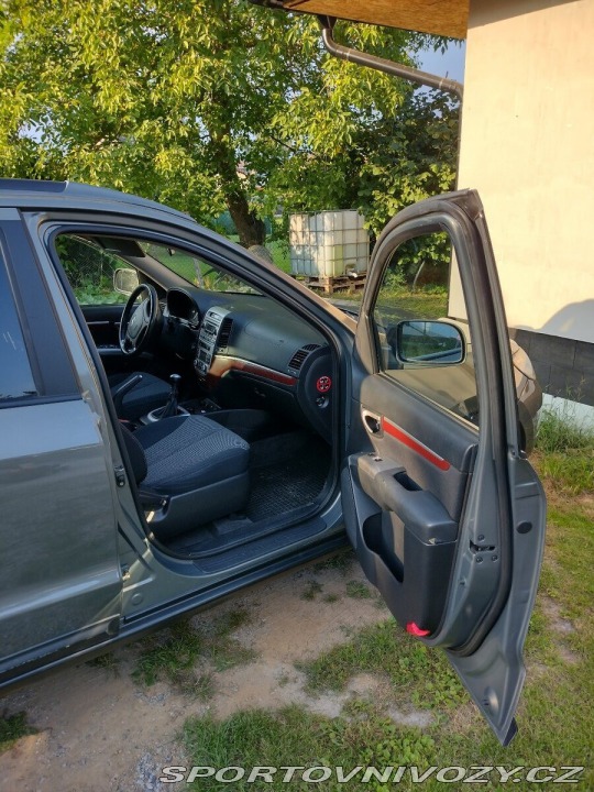Hyundai Ostatní modely Santa Fe 2,2   CrDi 4x4 2008