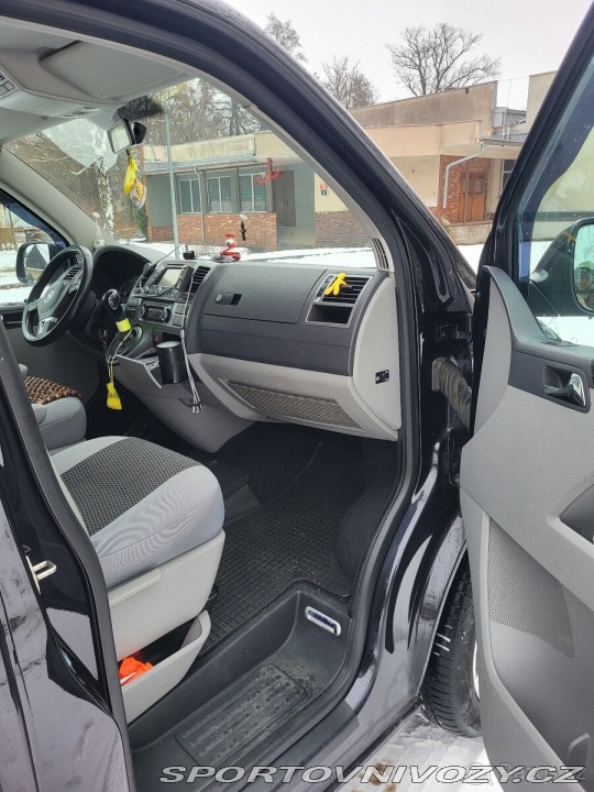 Volkswagen Ostatní modely Caravelle 2,0   tdi 2014