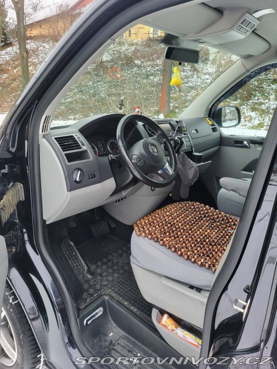 Volkswagen Ostatní modely Caravelle 2,0   tdi 2014