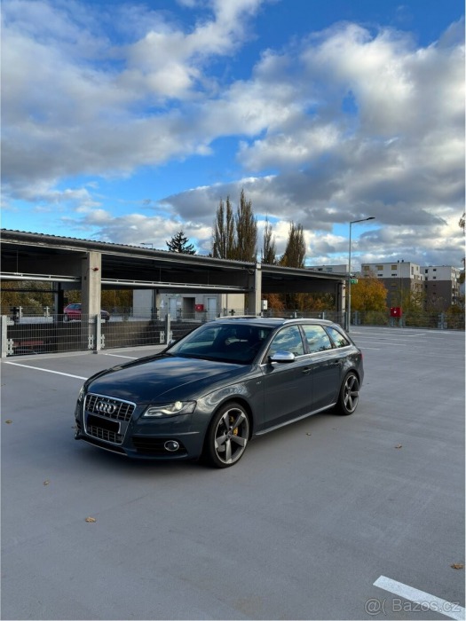 Audi S4 3,0