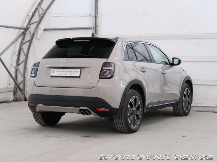 Fiat 600 1.2HYBRID,CZ,1Maj,LaPrima 1800