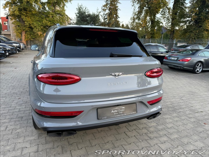 Bentley Bentayga Extended Wheelbase Azure 2024