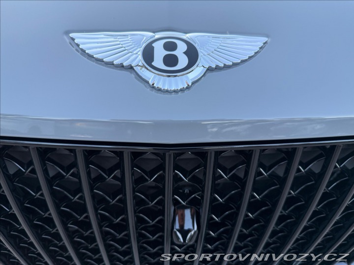 Bentley Bentayga Extended Wheelbase Azure 2024