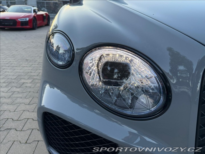 Bentley Bentayga Extended Wheelbase Azure 2024