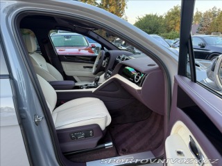 Bentley Bentayga Extended Wheelbase Azure 2024