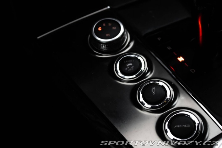 Mercedes-Benz E E63 AMG / FINANCOVANIE / 2010