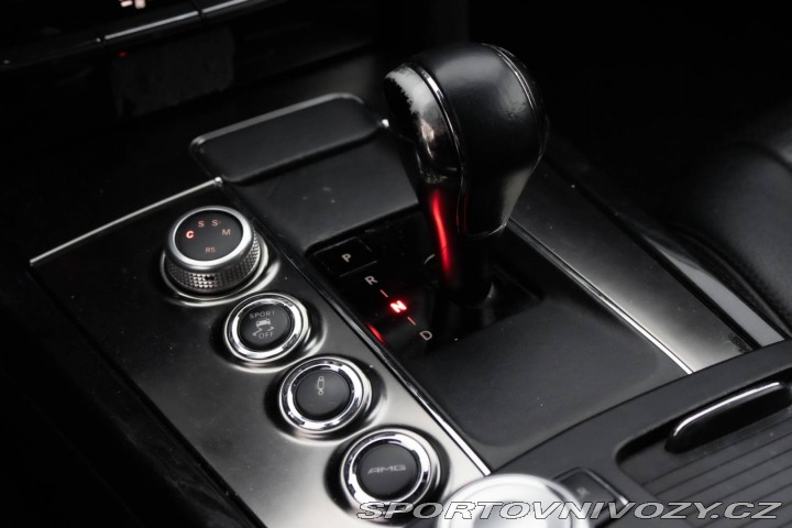 Mercedes-Benz E E63 AMG / FINANCOVANIE / 2010