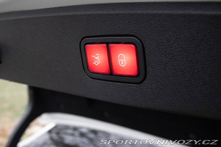 Mercedes-Benz E E63 AMG / FINANCOVANIE / 2010