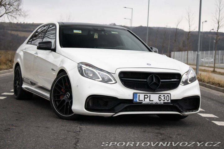 Mercedes-Benz E E63 AMG / FINANCOVANIE / 2010