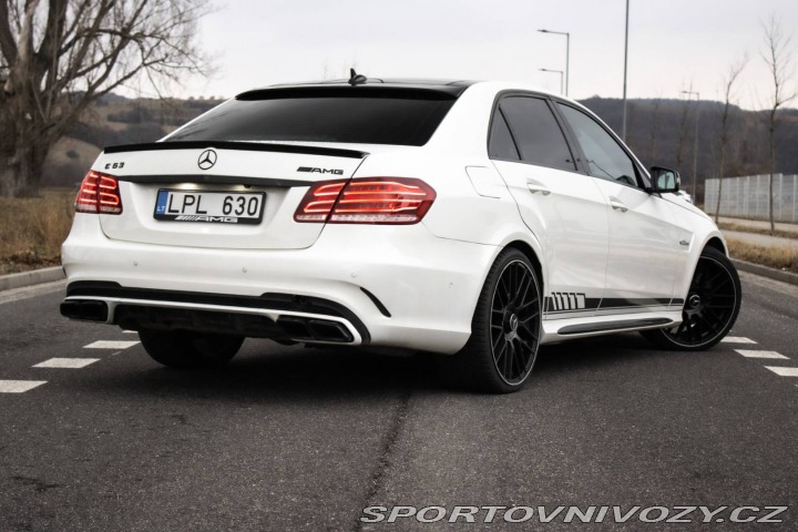 Mercedes-Benz E E63 AMG / FINANCOVANIE / 2010