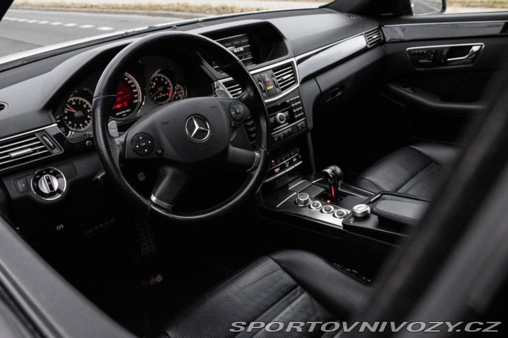 Mercedes-Benz E E63 AMG / FINANCOVANIE / 2010
