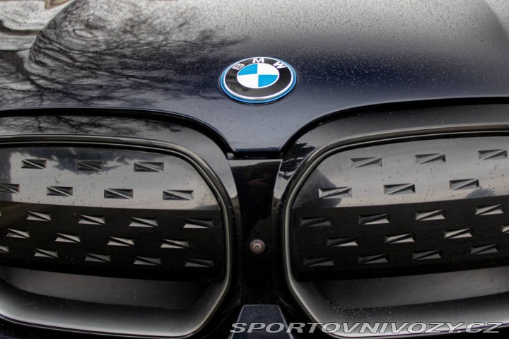 BMW iX3 AT Panoráma 210kW Harman 2021