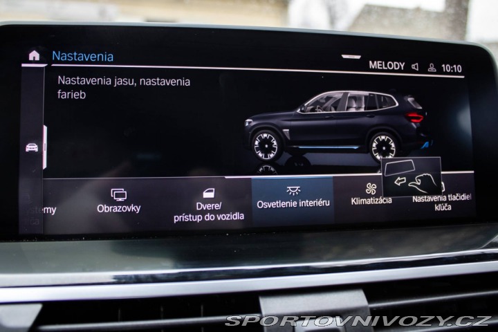 BMW iX3 AT Panoráma 210kW Harman 2021