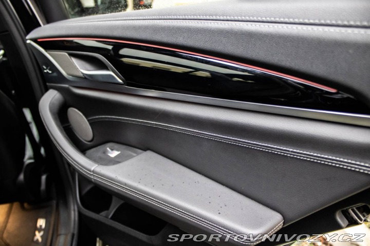 BMW iX3 AT Panoráma 210kW Harman 2021