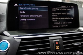 BMW iX3 AT Panoráma 210kW Harman 2021