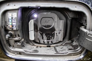 BMW iX3 AT Panoráma 210kW Harman 2021