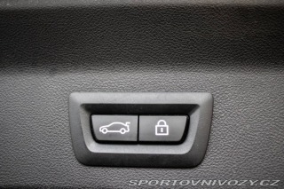 BMW iX3 AT Panoráma 210kW Harman 2021