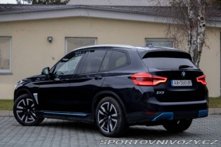 BMW iX3 AT Panoráma 210kW Harman 2021