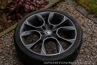 Škoda Octavia RS Combi  2.0 TSI RS DSG / 1 2019