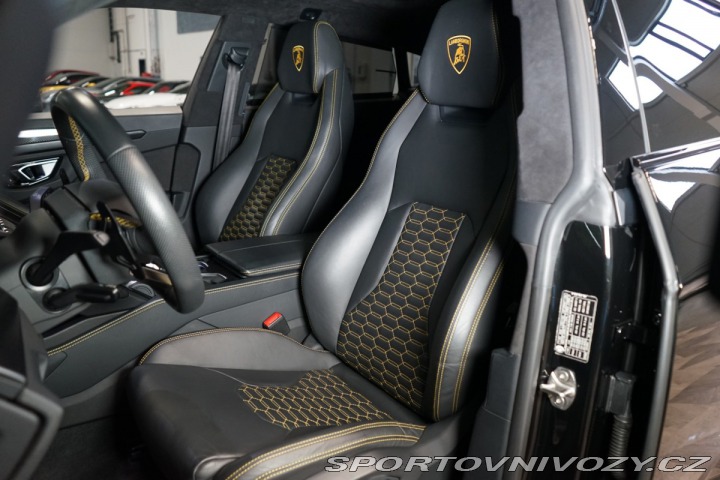 Lamborghini Urus B&O3D*HUD*VZDUCH*PANO 2021