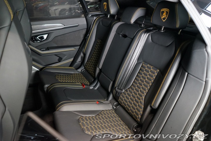 Lamborghini Urus B&O3D*HUD*VZDUCH*PANO 2021