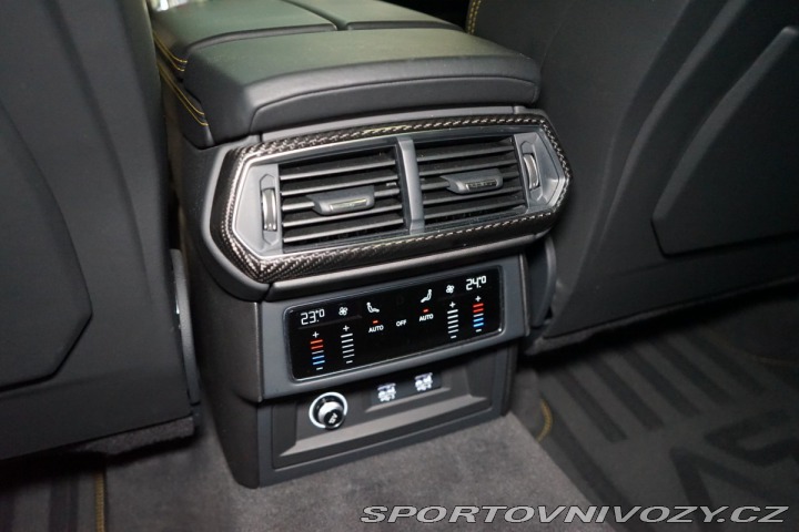 Lamborghini Urus B&O3D*HUD*VZDUCH*PANO 2021