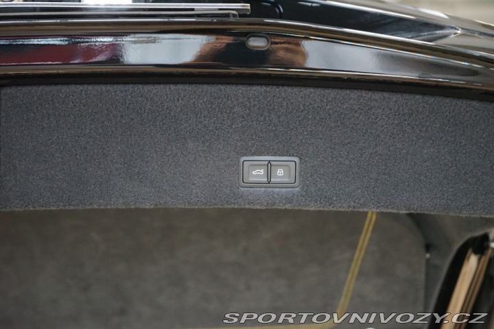 Lamborghini Urus B&O3D*HUD*VZDUCH*PANO 2021