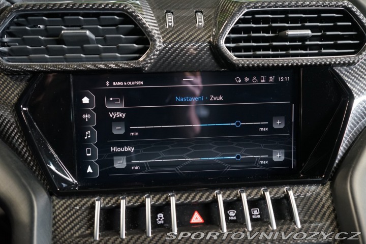 Lamborghini Urus B&O3D*HUD*VZDUCH*PANO 2021