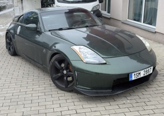 Nissan 350 Z coupe
