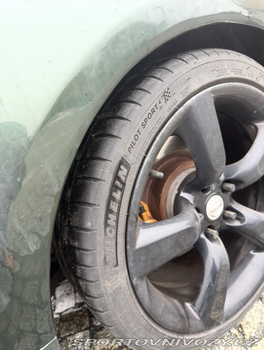 Nissan 350 Z coupe 2002