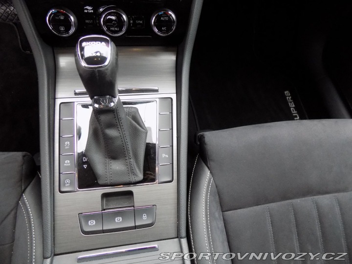 Škoda Superb 2.0TSi/4x4/DSG/Crystal-LE 2022