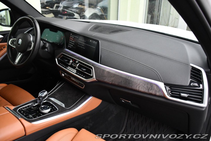 BMW X5 xDrive40i M-SPORT TAŽNÉ 7 2021