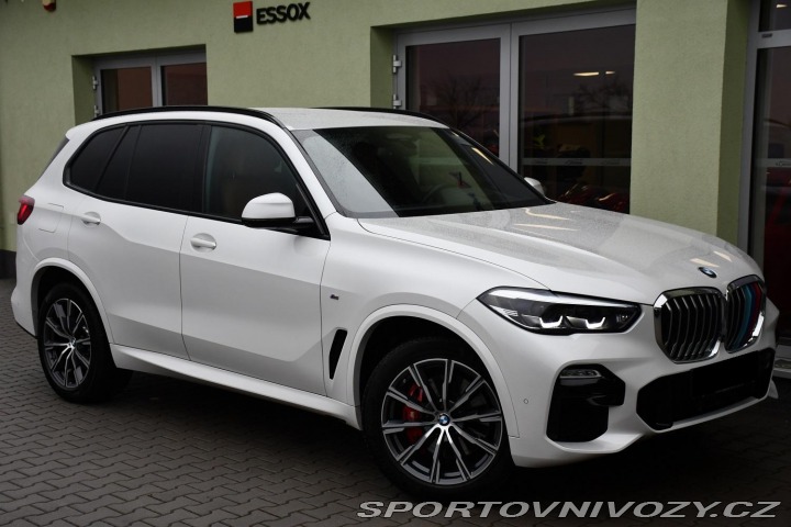 BMW X5 xDrive40i M-SPORT TAŽNÉ 7 2021