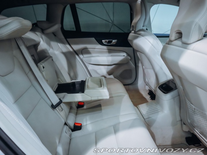 Volvo V60 T8 Inscription AWD 2019