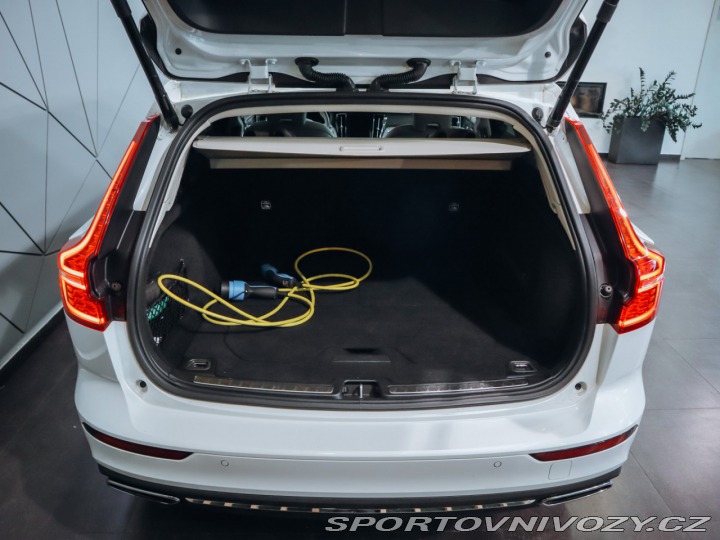 Volvo V60 T8 Inscription AWD 2019