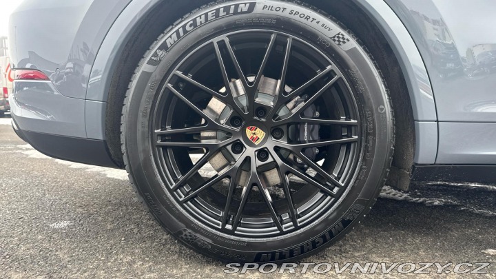 Porsche Cayenne E-Hybrid 2026